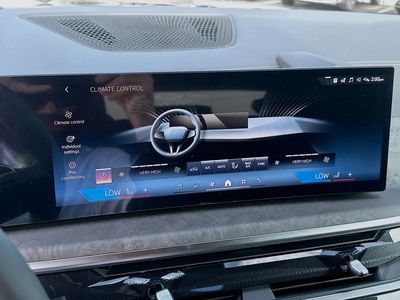 2026 BMW X5 - Photo 13