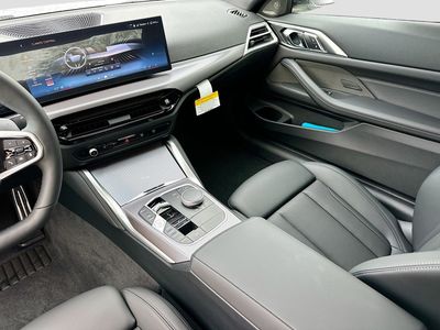 2026 BMW 4 Series - Photo 18