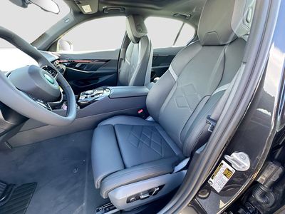 2026 BMW 5 Series - Photo 15