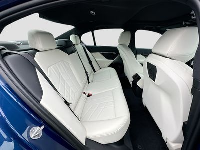 2026 BMW 5 Series - Photo 22
