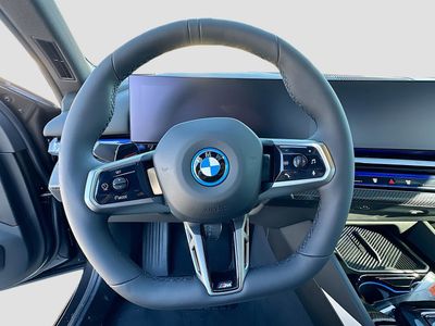 2026 BMW i5 - Photo 8