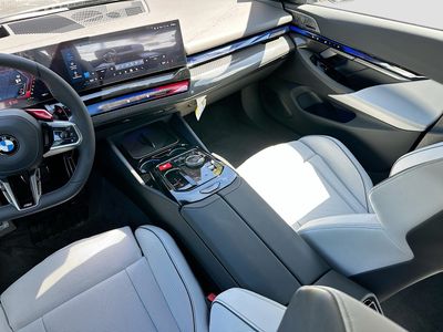 2026 BMW M5 - Photo 18