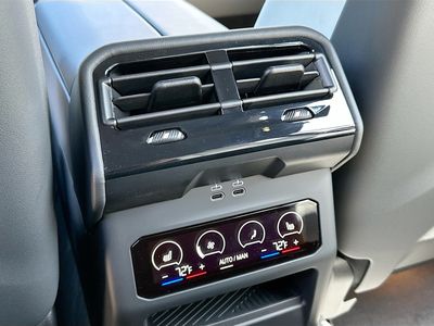 2026 BMW M5 - Photo 20