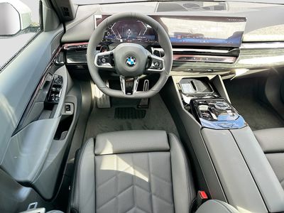 2026 BMW 5 Series - Photo 17