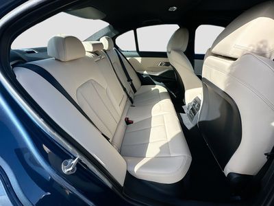 2026 BMW 3 Series - Photo 22