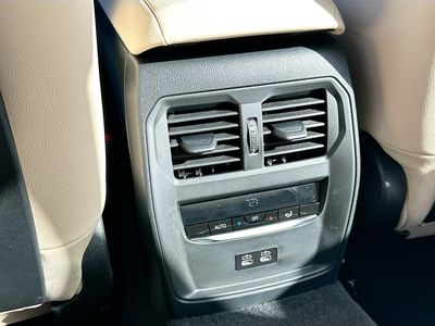 2026 BMW 3 Series - Photo 20