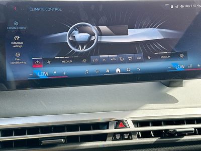 2026 BMW iX - Photo 13