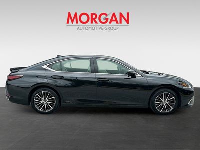 2022 Lexus ES - Photo 8