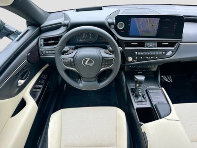 2022 Lexus ES - Photo 21