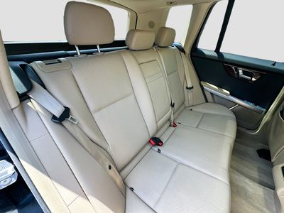 2010 Mercedes-Benz GLK — photo 23 view