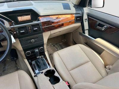 2010 Mercedes-Benz GLK — photo 19 view