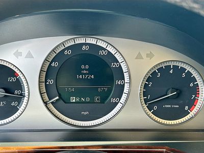 2010 Mercedes-Benz GLK — photo 11 view