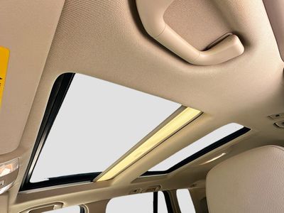 2010 Mercedes-Benz GLK — photo 16 view