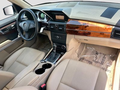 2010 Mercedes-Benz GLK — photo 25 view