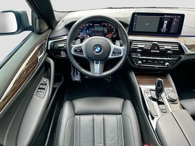 2023 BMW 5 Series - Photo 18