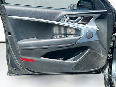 2022 Genesis G70 - Photo 22