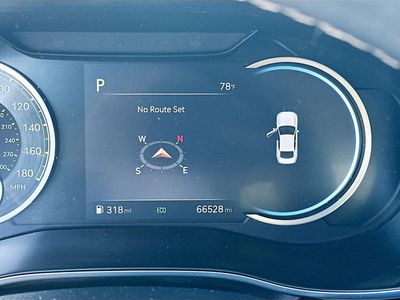 2022 Genesis G70 - Photo 12