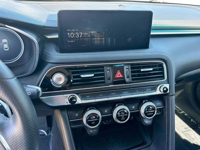 2022 Genesis G70 - Photo 13