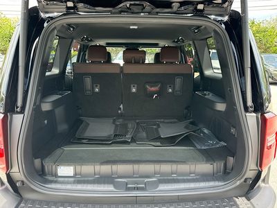 2025 Toyota Land Cruiser - Photo 24