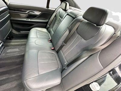 2020 BMW 7 Series - Photo 24