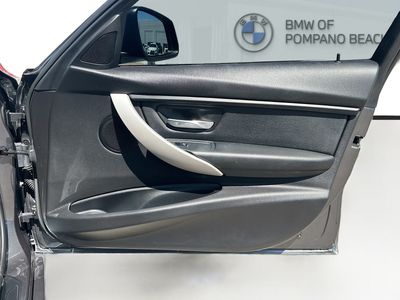 2017 BMW 3 Series - Photo 28