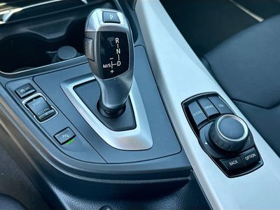 2017 BMW 3 Series - Photo 15