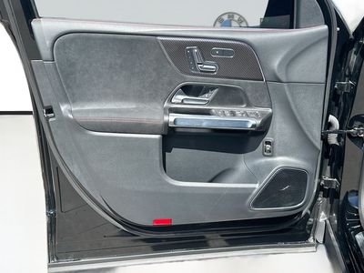 2025 Mercedes-Benz GLB - Photo 19
