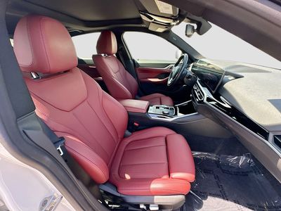 2023 BMW i4 - Photo 32