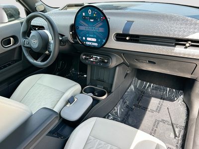 2025 MINI Convertible - Photo 24