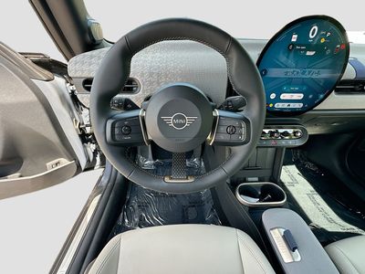 2025 MINI Convertible - Photo 18