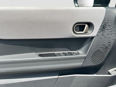 2025 MINI Convertible - Photo 15