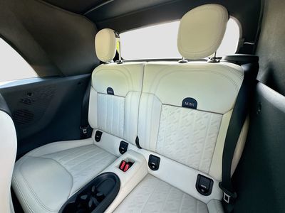 2025 MINI Convertible - Photo 19