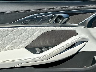 2023 BMW M8 — photo 16 view
