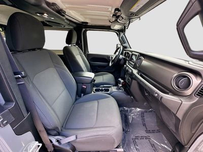 2022 Jeep Wrangler - Photo 24