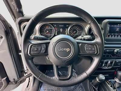 2022 Jeep Wrangler - Photo 10