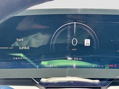 2023 Lucid Air — photo 11 view
