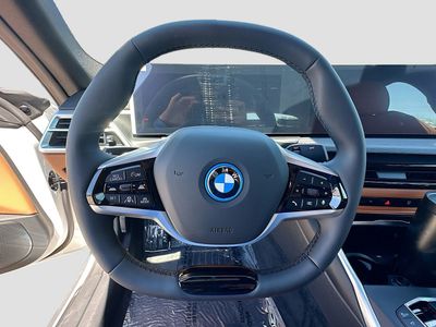 2026 BMW i4 - Photo 7