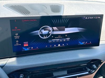 2026 BMW i4 - Photo 12