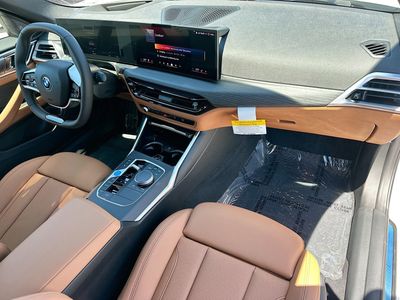 2026 BMW i4 - Photo 23