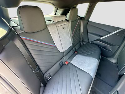 2026 BMW iX - Photo 21
