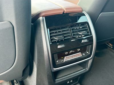 2026 BMW X5 — photo 19 view