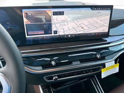 2026 BMW X5 — photo 10 view