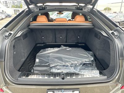2027 BMW X6 - Photo 18