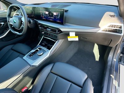 2026 BMW 3 Series - Photo 24