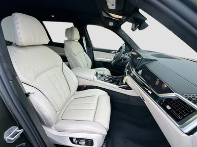 2026 BMW X7 - Photo 24