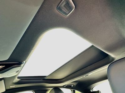 2026 BMW i4 - Photo 15