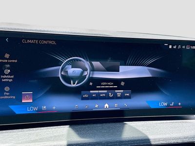 2025 BMW 3 Series - Photo 15