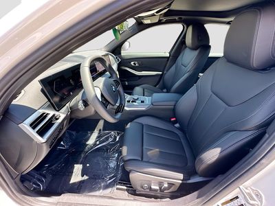 2025 BMW 3 Series - Photo 18