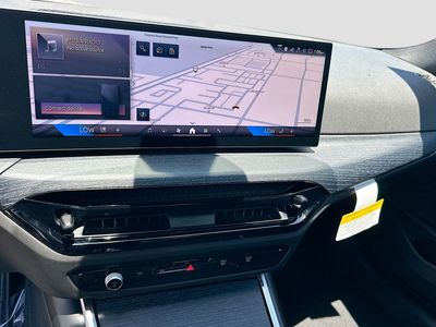 2025 BMW 3 Series - Photo 12