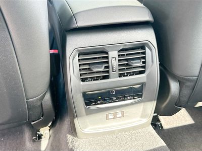 2026 BMW 3 Series - Photo 19